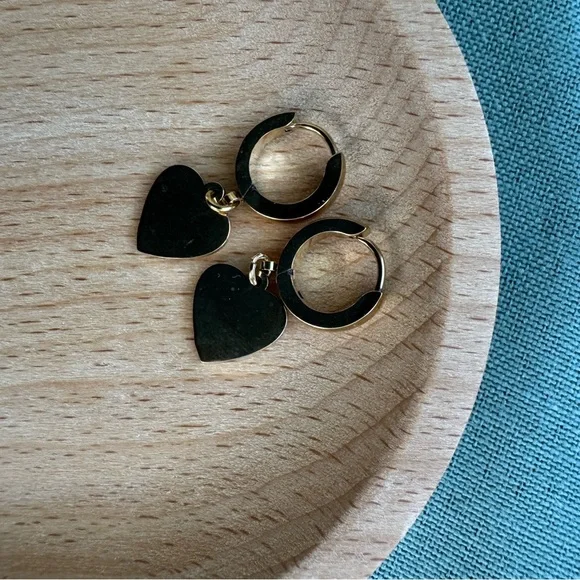 NEW Stainlees Steel Gold Heart Dangle Hoop Earrings - Picture 9 of 9